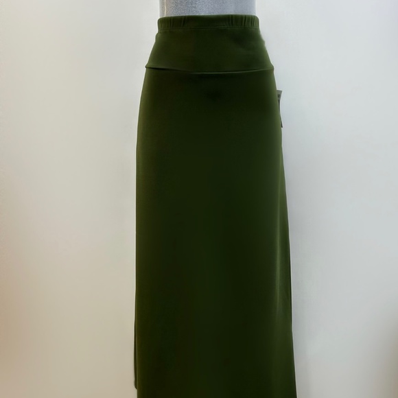 DEVORAH'S SECRET Olive Modest Maxi Skirt Basic 38' Length - Picture 1 of 2
